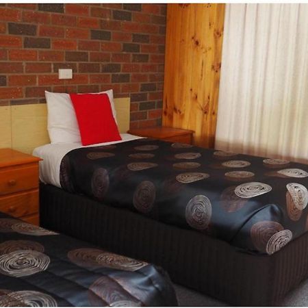 Country Road Motel St Arnaud Saint Arnaud ภายนอก รูปภาพ