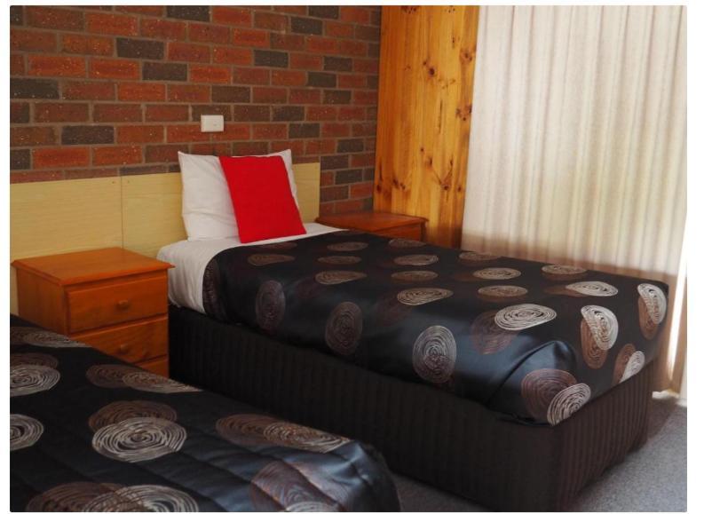 Country Road Motel St Arnaud Saint Arnaud ภายนอก รูปภาพ