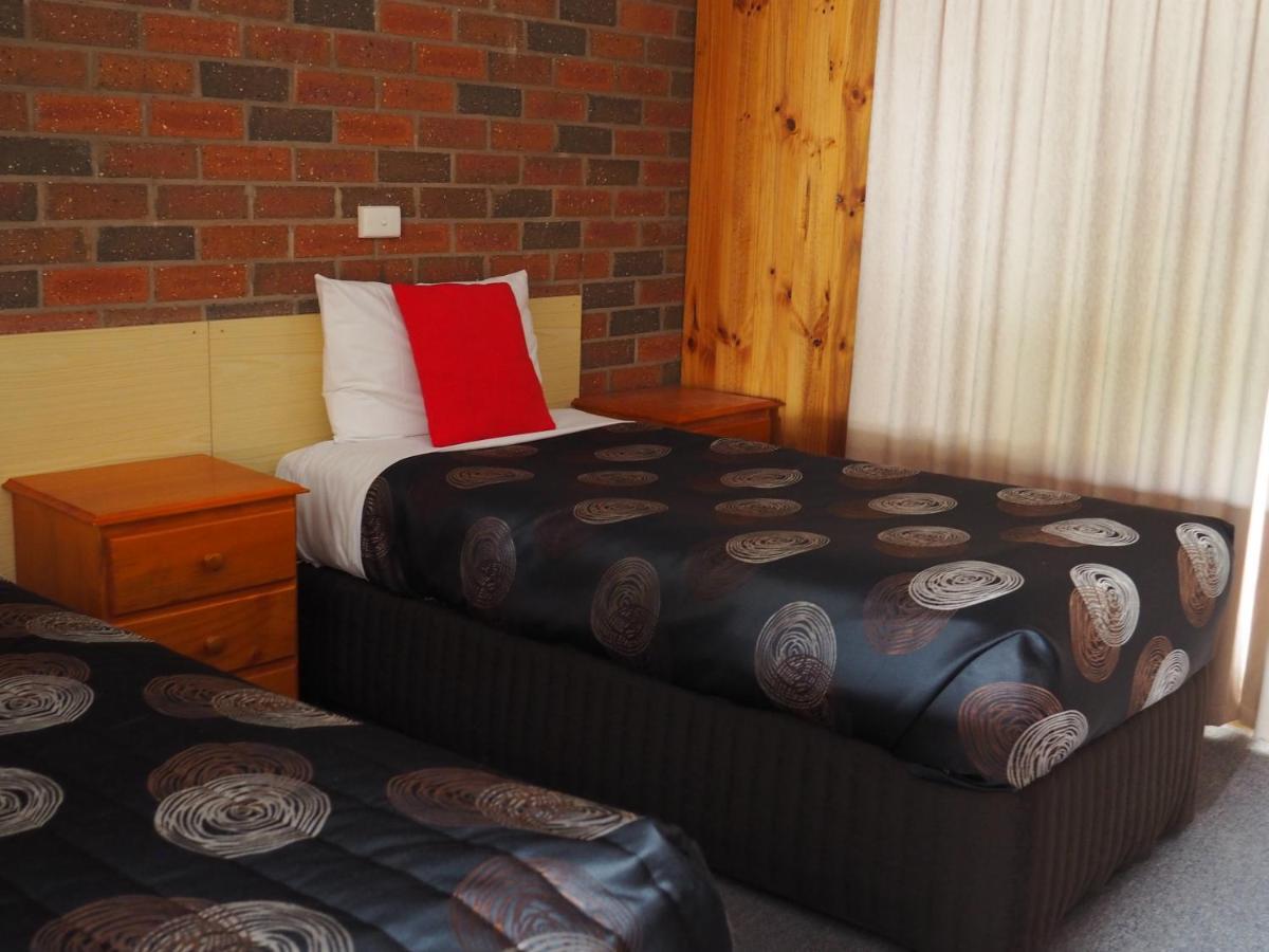 Country Road Motel St Arnaud Saint Arnaud ภายนอก รูปภาพ