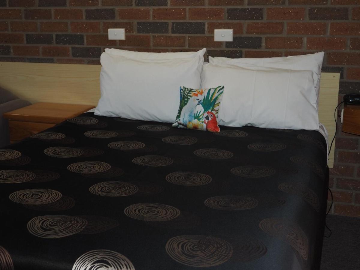 Country Road Motel St Arnaud Saint Arnaud ภายนอก รูปภาพ